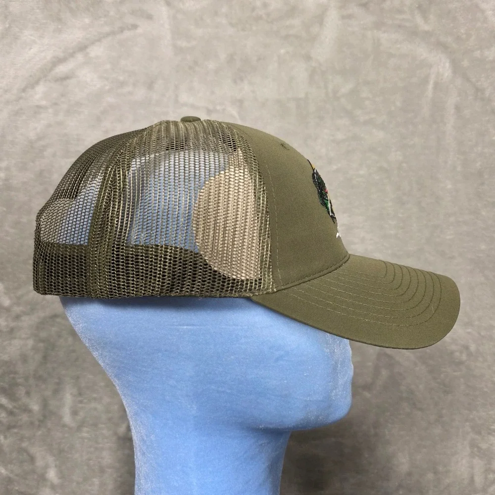 Bass Pro Shops new without